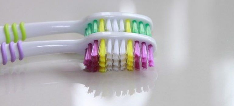 Uso cepillo de dientes